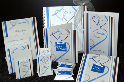 Papeterie für eine Silberhochzeit in trendigem blau und braun. Papeterie für eine Silberhochzeit in trendigem blau und braun.