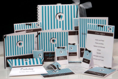 Vielseitige Hochzeitspapeterie in Türkis und Braun. Vielseitige Hochzeitspapeterie in Türkis und Braun.