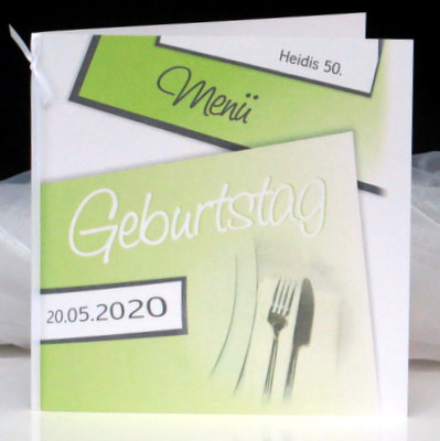 Mit einem trendigen Design gestaltete Geburtstagsmenükarte. Mit einem trendigen Design gestaltete Geburtstagsmenükarte.