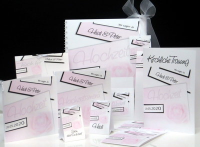 Mit den Hochzeitskarten in rosa und weiß setzen Sie romantische Akzente. Mit den Hochzeitskarten in rosa und weiß setzen Sie romantische Akzente.