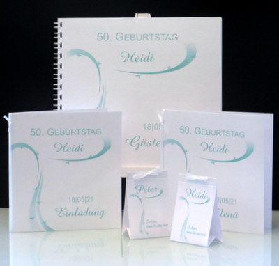 Schillernd und einzigartig ist dieses Kartenset mit Sternenmotiv in mint