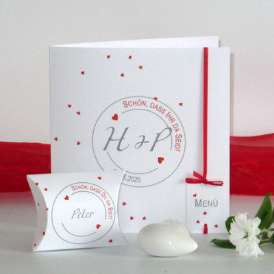 Menükarte mit dem Gastgeschenk & Tischkarte "Konfetti" rot Menükarte mit dem Gastgeschenk & Tischkarte "Konfetti" rot