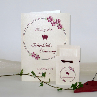Taschentuchtasche "Blumenkranz" bordeaux mit passendem Liedheft Taschentuchtasche "Blumenkranz" bordeaux mit passendem Liedheft