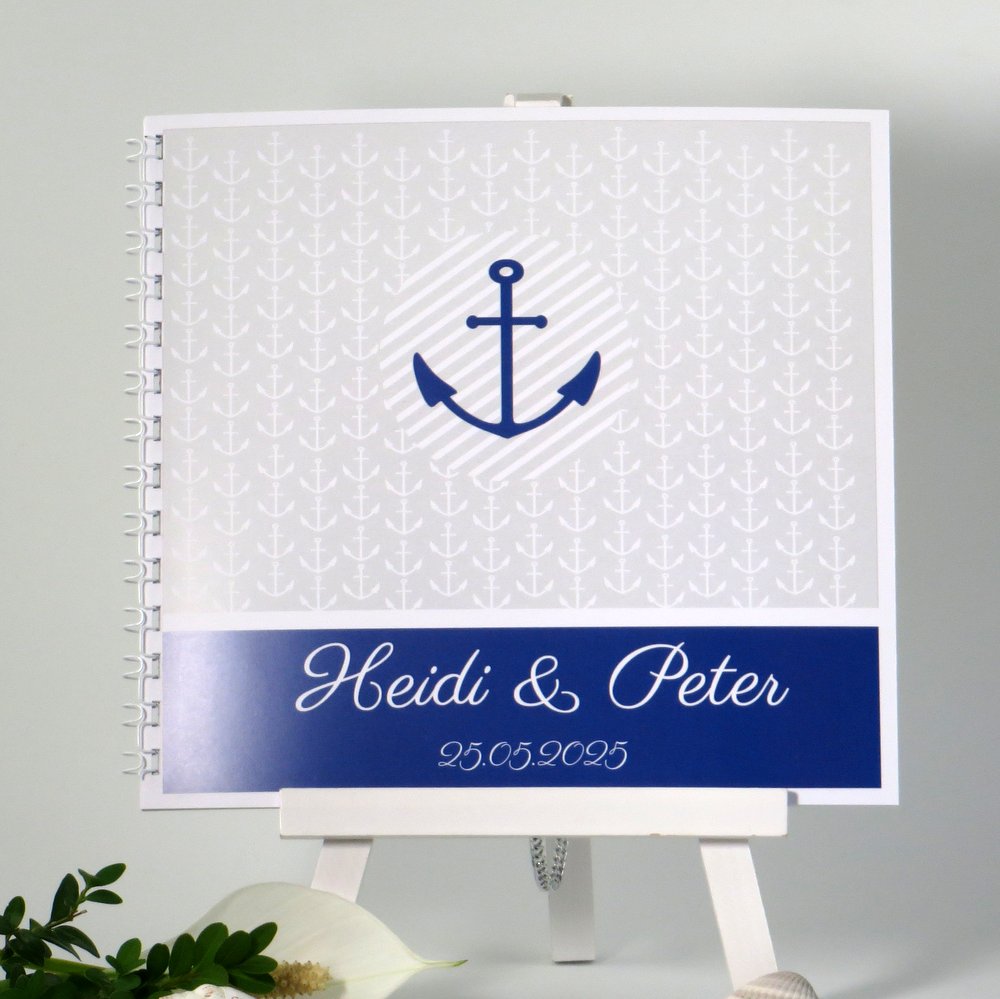 Trendy Gästebuch mit einem romantisch maritimen Design.